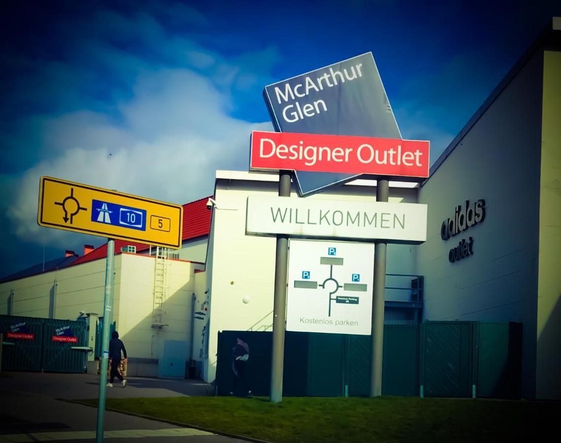 "Casa20200" 2 X Apartments Je 150Qm Fuer Business, Familien, Gruppen, Handwerker 15Min Von Berlin, Erdbeerhof, Outlet B5, 5Min Vom See Falkensee !! 2 Apartment Each 150Qm For Business , Families 15Min From Berlin!! Kültér fotó
