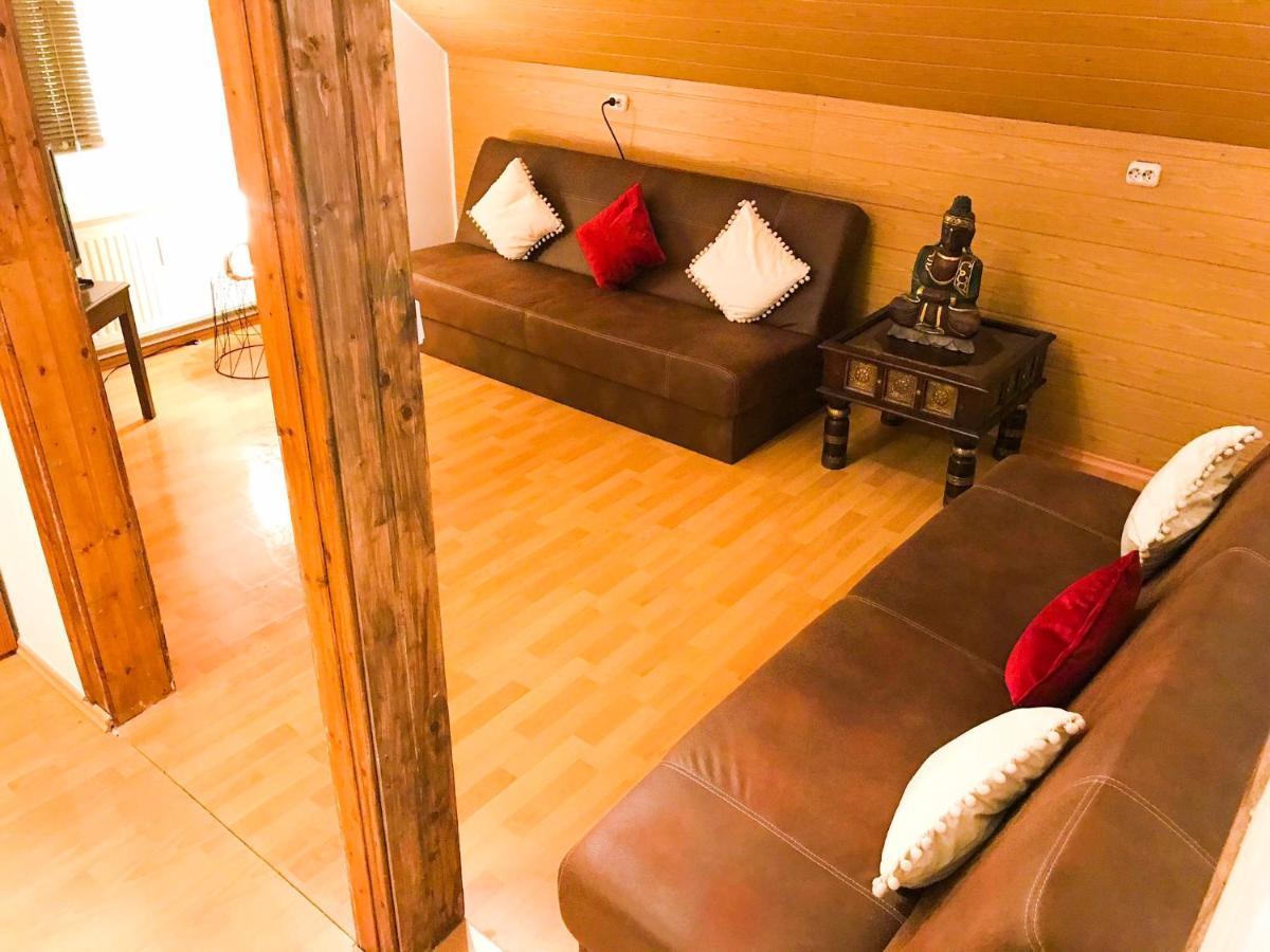 "Casa20200" 2 X Apartments Je 150Qm Fuer Business, Familien, Gruppen, Handwerker 15Min Von Berlin, Erdbeerhof, Outlet B5, 5Min Vom See Falkensee !! 2 Apartment Each 150Qm For Business , Families 15Min From Berlin!! Kültér fotó
