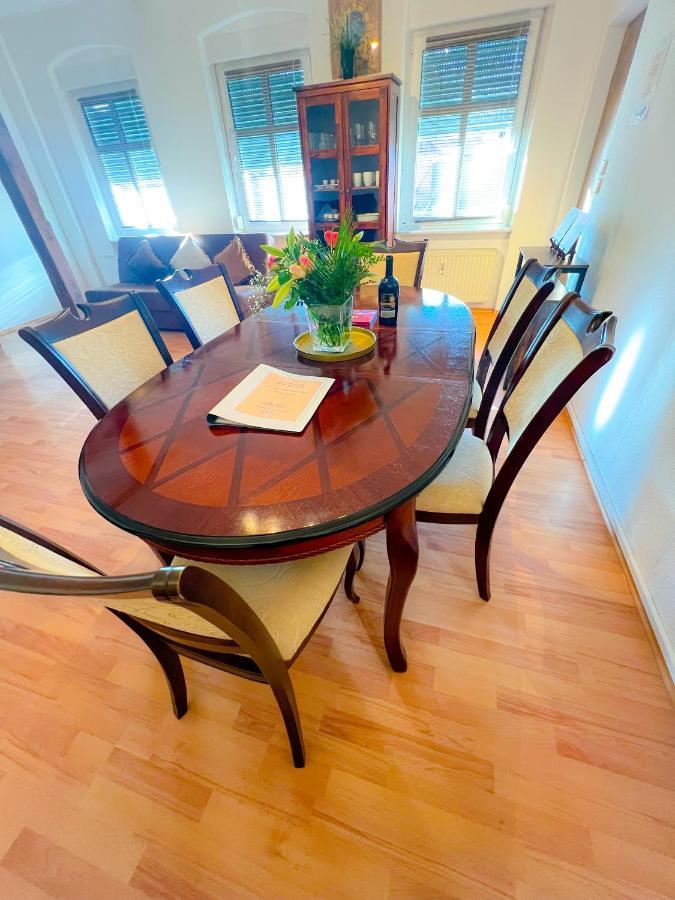 "Casa20200" 2 X Apartments Je 150Qm Fuer Business, Familien, Gruppen, Handwerker 15Min Von Berlin, Erdbeerhof, Outlet B5, 5Min Vom See Falkensee !! 2 Apartment Each 150Qm For Business , Families 15Min From Berlin!! Kültér fotó